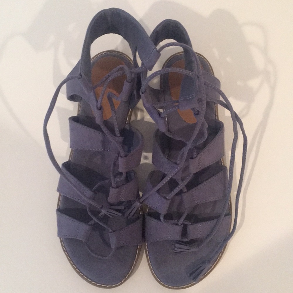 Lace-up gladiators
